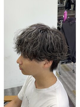 アフューズバイストゥー(Vfuse by StueW) 波巻きパーマ×メッシュ