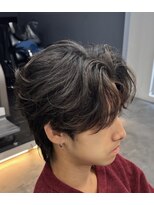 バース バイ ハピネス(BIRTH by happiness)&nbsp;韓国へアカルマパーマワックスなしセンターパート黒髪ウルフ