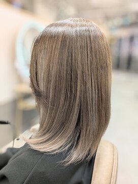 ナチュラルバレイヤージュ