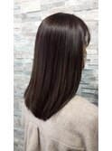 大人女性のツヤサラセミロング