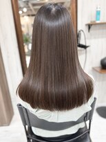 リモア(L I M O A)&nbsp;たっぷり栄養を補給したLIMOAのヘアトリートメント
