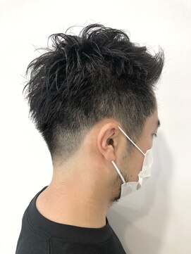 ヘッズ 本八幡店(HEADS) ショート　マッシュ　ショートボブ　HEADS 市川　学割　イルミナ