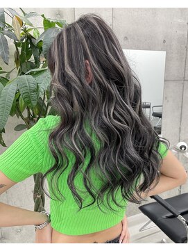 リノート バイ エゴル 名古屋(LINOET by ENGOL) 【LINOET名古屋】手島カミラ　シルバー系ハイライト