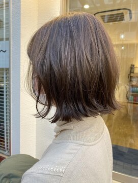 シータ 坂戸北口店(THETA) 外ハネボブ