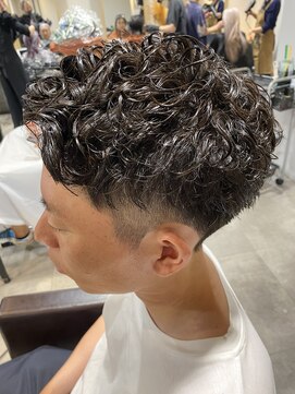 レオン(Re:ON) メンズショートパーマ