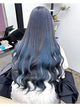 ディーカヘアーセンダイ(Di KA HAIR sendai) gray ash/light blue/インナーカラー/ハイトーン/デザインカラー