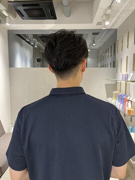 ミリ(milli Produce by ITAKURA) メンズショートヘア刈り上げ