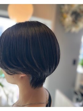 ジールヘアー(GIIL HAIR) ハンサムショート