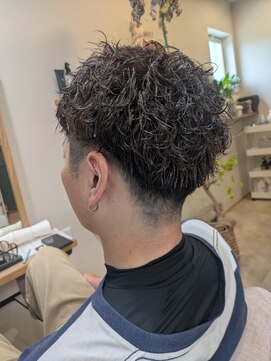 ヌーク(nuek) メンズパーマ