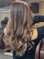 アポロ 横浜駅店(apollo)&nbsp;xバレイヤージュ/ホワイトグレージュ/レイヤーカット