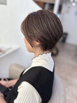 ロストシティ 横浜(LOST CITY) ショートレイヤー_ハイライト_くすみベージュ【Lostcity横浜】