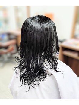 キスミー プラス(Kiss me +)の写真/柔らかい質感のゆるふわパーマから立ち上がりが無くなってきたエイジング毛に根元からのカールも◎