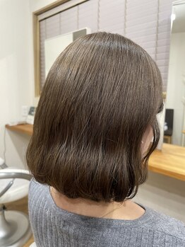 ヘアカラーサロン ヨンケイ(HAIR COLOR SALON 4K)の写真/髪と頭皮の変化に悩む大人女性へ◇マンツーマンの貸切空間で、大人上品な艶髪と寛ぎの時間を叶えます