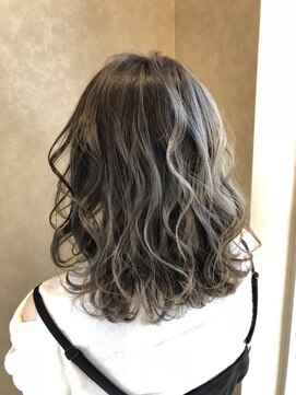 アース コアフュールボーテ 上越店(EARTH coiffure beaute) チャコールグレージュ