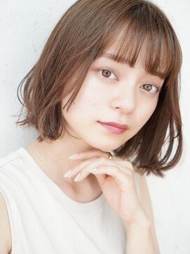 シー バイ ロンド 新宿(Sea by Lond) 大人の切りっぱなしボブに透明感フォギーベージュカラー♪