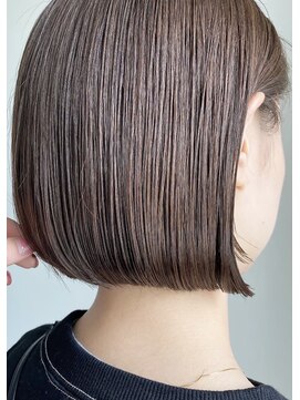 ロンドアジュール 横浜(Lond azur) おしゃれぱっつん切りっぱなしミニボブ
