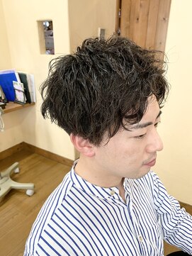アールズ ヘアー(R s hair) アップバング波打ちツイスパ