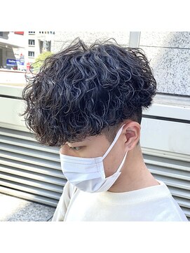 ウェーブ(WAVE) 前下がりマッシュ×波巻きパーマ/メンズパーマ/メンズカット