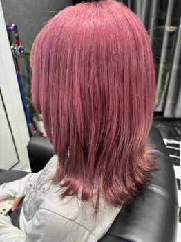 ゼノ(Xeno)の写真/学校帰りにも立ち寄れて、初めての方でも緊張せずに過ごせる居心地の良さが魅力♪カットのみでも大歓迎☆