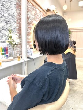 エル バイ ロンド 関(elle by Lond) [elle by lond]栗原　瑠世　外ハネ/切りっぱなし/ボブ