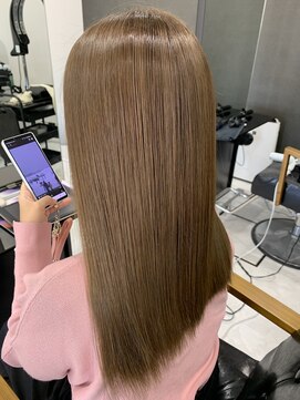 ディティール(Detail) 透明感ロング×アイスグレージュ