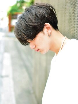 ディッセンバー 神宮前(December) カルマパーマ/毛流れセンターパート/ 髪質改善/サイドシルエット