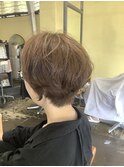 明るい白髪染め／ショートカット