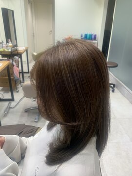 アローム(alom) ホワイトグレージュ/デジタルパーマ/チェリーブラウン/茅ヶ崎