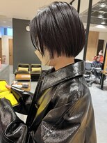 ロリ(Loli)&nbsp;前髪あり小顔くせ毛カバーベージュカラー丸みショートボブヘア