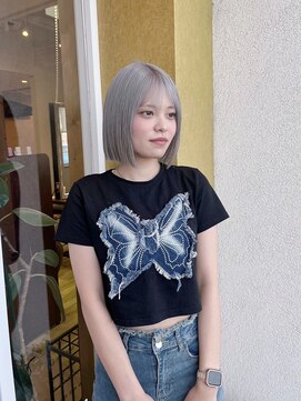 ニクスフリー(nix free) ホワイトシルバーグレージュブリーチ髪質改善ハイトーン20代30代