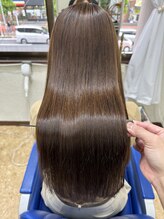 アグー(agu_) 【代表 玉城ショウタ】 大人女子必見 髪質改善縮毛矯正