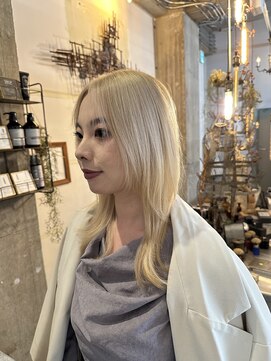 ステップボーンカット トーキョー(STEP BONE CUT TOKYO) 【ステップボーンカット】ダブルカラー/ホワイトカラー/表参道