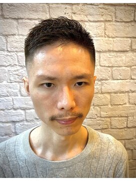 グレイスフルバーバー 赤坂見附店 港区ビジネスマンに人気！ビジネスフェード！