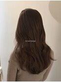 【リコ】しなやかに靡くブラウンベージュ