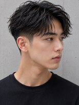 インブルーム(In Bloom)&nbsp;ビジネスヘア 波巻きパーマ フェザーパーマ 刈り上げ 眉毛カット