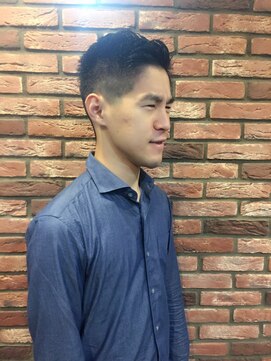 銀座マツナガ 新宿野村ビル店 ８：２分髪