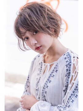 アメリ 新宿(Ameri) Ameri ミルクティーベージュ【新宿】