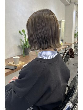 オウル(Owll) ◆◇簡単スタイリング 水平切りっぱなしボブ◇◆