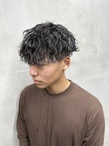 ダズルヘアーエイチ(DAZZLE hair H)&nbsp;尾崎指名/ホワイトメッシュ×波巻きパーマ