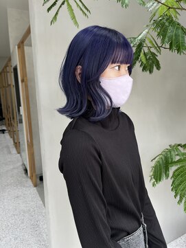 ジーナ 神戸 三田駅前(Zina) ミディアムレイヤー/ムラサキヘア/ネイビーカラー