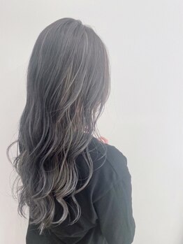 オーシー 四ツ井店(O'sea)の写真/大人女性のカラーは[O'sea]にお任せ☆髪や頭皮への負担が少ないから、敏感肌の方にもオススメ◎