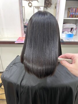 ファミーユ(famille) 〈famille〉美髪矯正+ダメージ補修