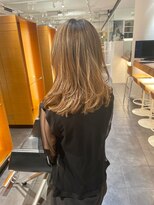 エイゾー(EIZO)&nbsp;ウルフレイヤー/ウルフカット/ ロングレイヤー/レイヤーカット