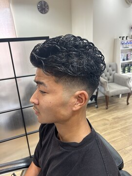 リミックス(Remix) フェードスタイルオールバックパーマ