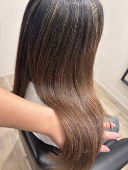 《オーダーメイド髪質改善トリートメント》で叶えるツヤと柔らかさ