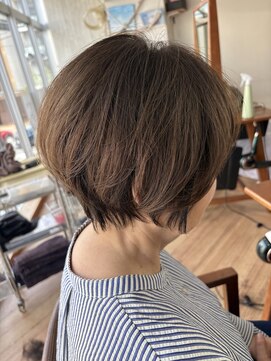 カナエ(CaNaE) 大人ナチュラルショート