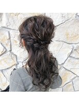 ヘアメイク ヴァロ(Hair Make VaLo)&nbsp;ハーフアップアレンジ＋お呼ばれ