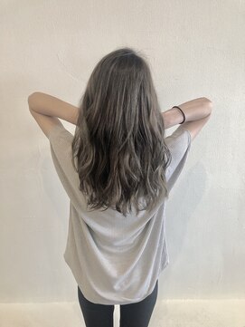 ヘアーメイク ヴェルダ(Hair make VERDA) シルバーベージュ×極細ハイライト