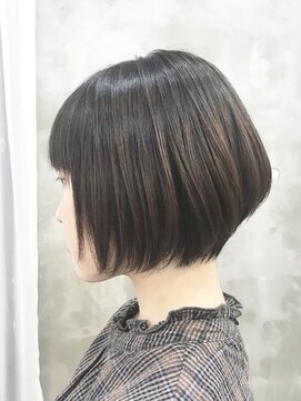 エトネ ヘアーサロン 仙台駅前(eTONe hair salon) 手入れしやすく・まとまりの良い前下がりボブ