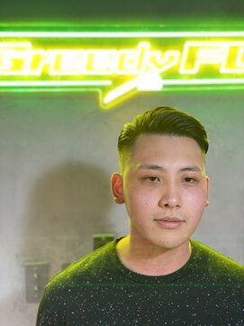 グリーディーフォックス 代々木(Greedy FOX) かき上げヘア/サイドパート/韓国マッシュ/フェードカット/代々木